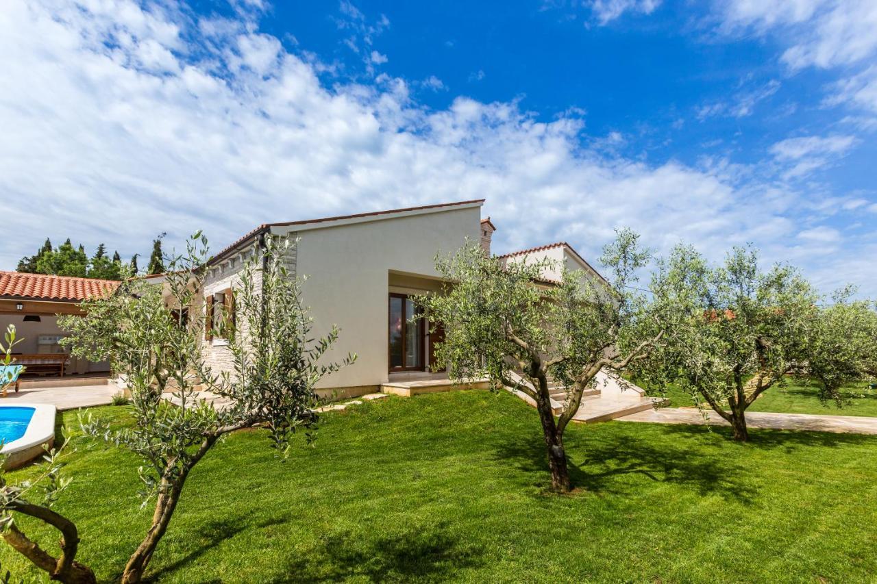 Villa Vignola Kavran Exterior photo